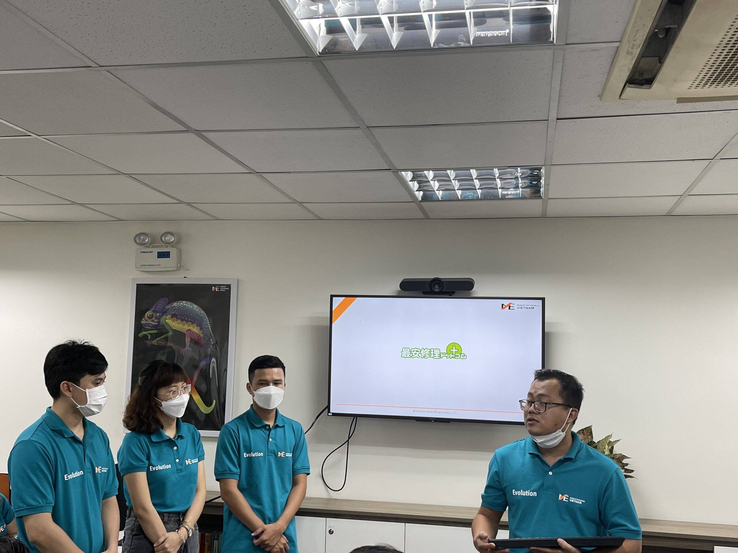 Team Kaizen thuyết trình