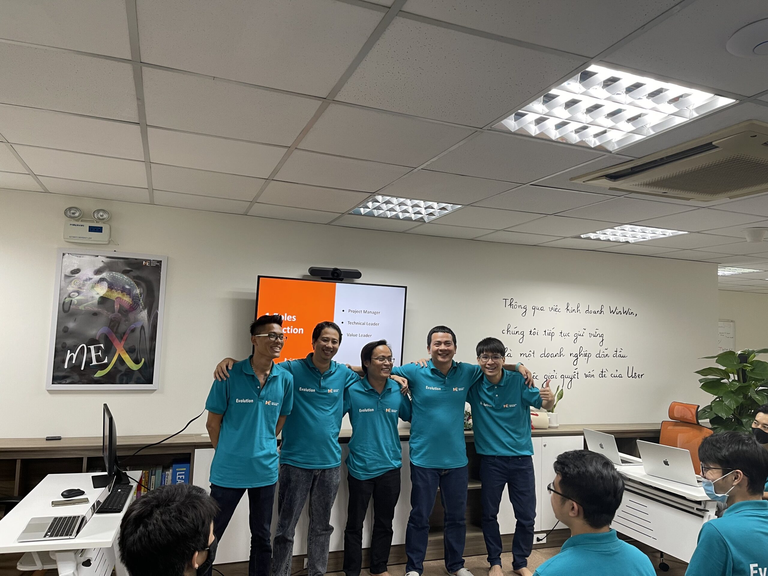 Các PM mới chụp hình cùng CEO