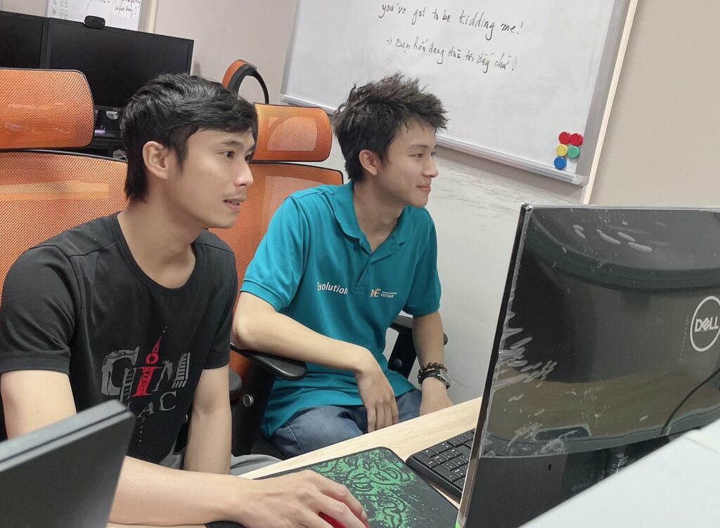 Bạn Sách và đồng nghiệp tại MEVN