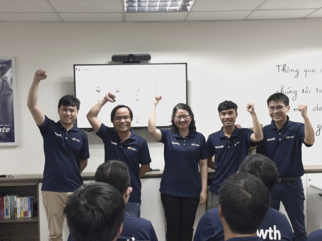 kickoff chu de Growth - Team Oikurajpg