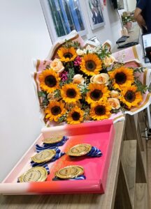 Quà tặng cho team best trong buổi Quarter Sharing