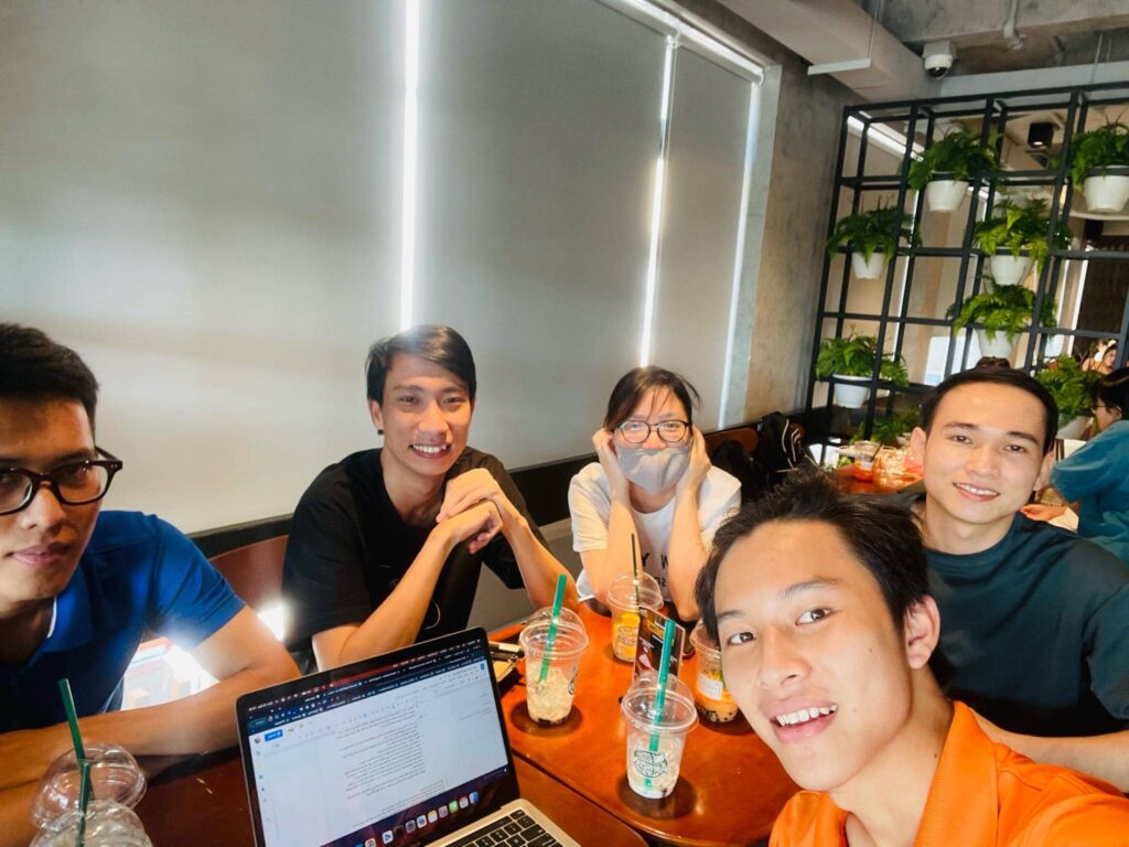 The Best Team Flash với buổi coffee kỷ niệm