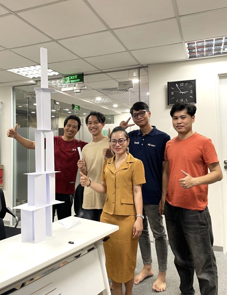 Bật mí về team thắng cuộc trong buổi workshop của Mr Imamura