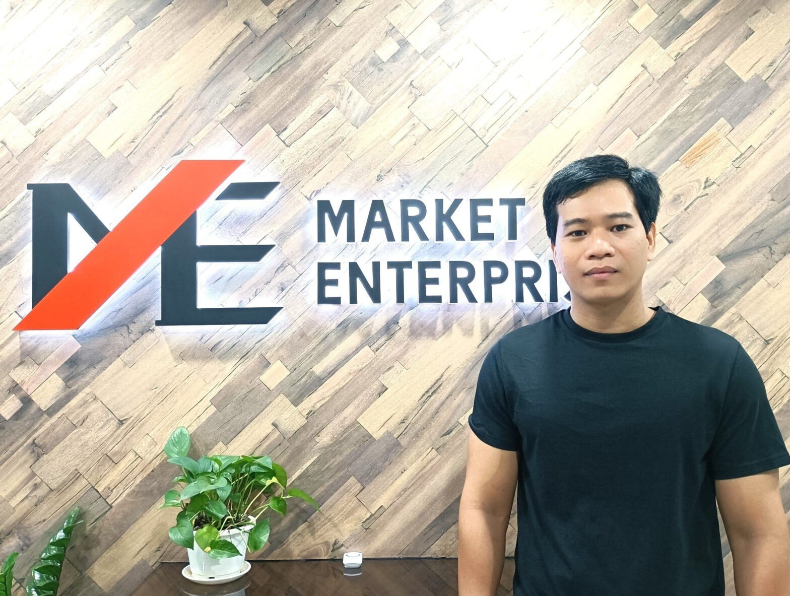Giới thiệu 1 nhân viên mới anh Lý Bảo Cường