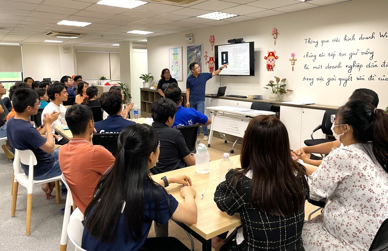 Tiếp tục Workshop về Human Skills của Mr. Imamura tập 2