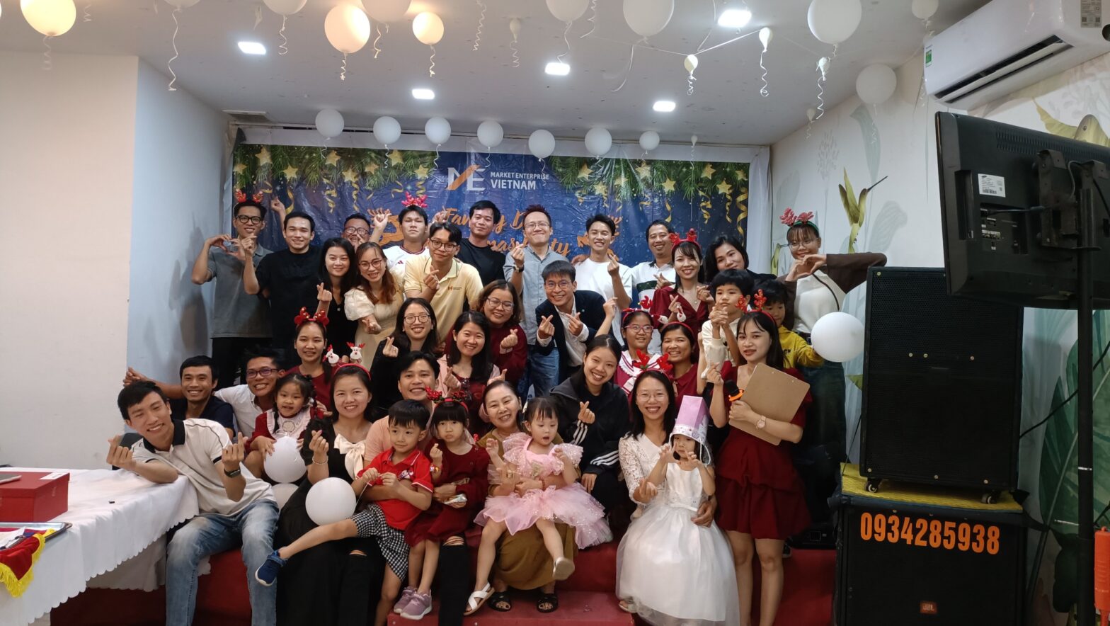 Ngày Hội Gia Đình Và Tiệc Giáng Sinh 21.12.2023 tại MEVN