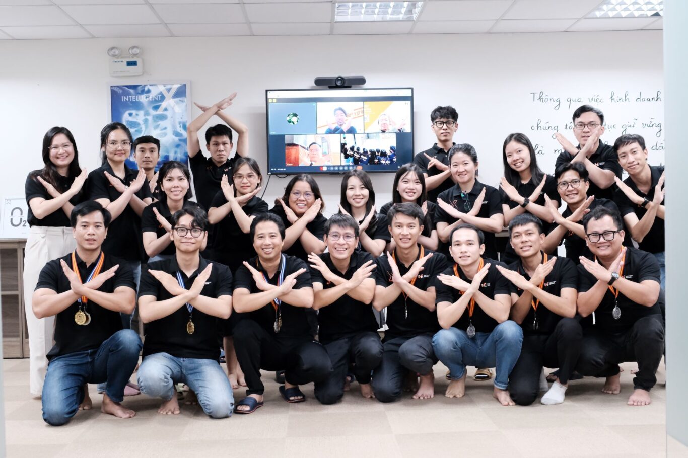 Hình nền - Quarter Sharing chủ đề Intelligent X tại MEVN